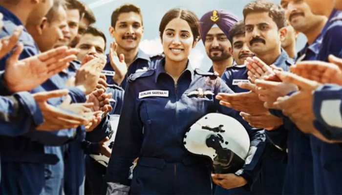 Janhvi Kapoor's Gunjan Saxena: The Kargil Girl to premiere on August 12, check trailer release date! Janhvi Kapoor's Gunjan Saxena: The Kargil Girl to premiere on August 12, check trailer release date!