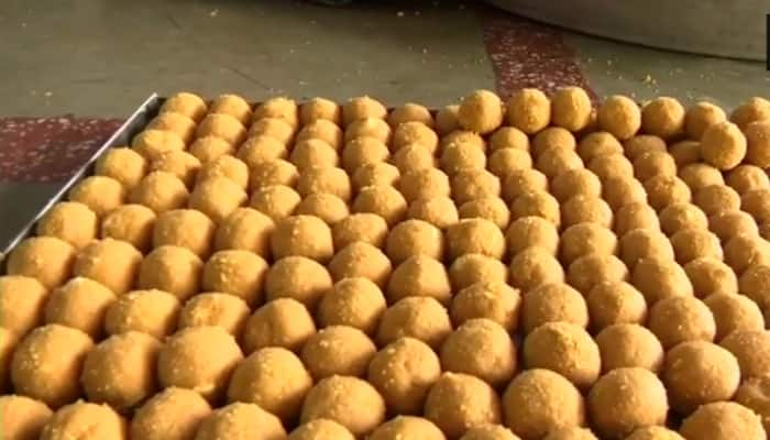 1,11,000 laddoos being prepared for bhoomi poojan ceremony of Ram Temple in Ayodhya