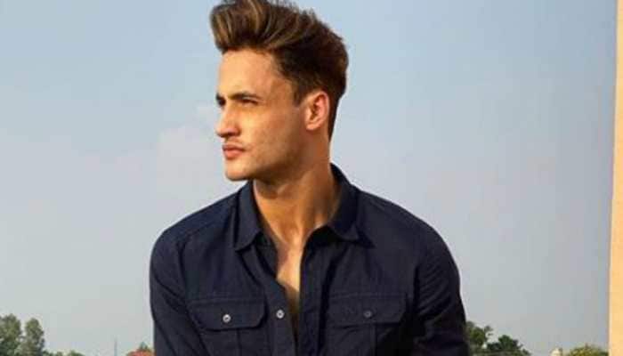 Bigg Boss 13's Asim Riaz suffers injuries after being attacked on streets while cycling