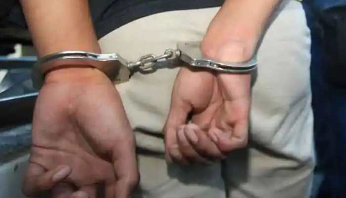 Lashkar-e-Taiba terrorist arrested in Jammu and Kashmir&#039;s Bandipora, 1 AK-47, grenades recovered