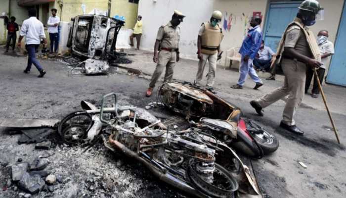 5 led the mob which called for ‘hacking cops to death’ during Bengaluru violence, says FIR