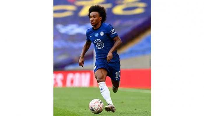 Arsenal rope in Brazilian forward Willian on three-year deal 