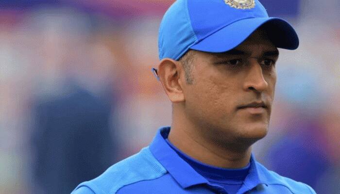 ThankYouMahi trends on Twitter as MS Dhoni announces retirement ...