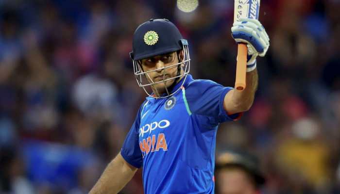 Trending: 'Main Pal Do Pal Ka Shayar Hoon', the song MS Dhoni chose to announce retirement from international cricket 