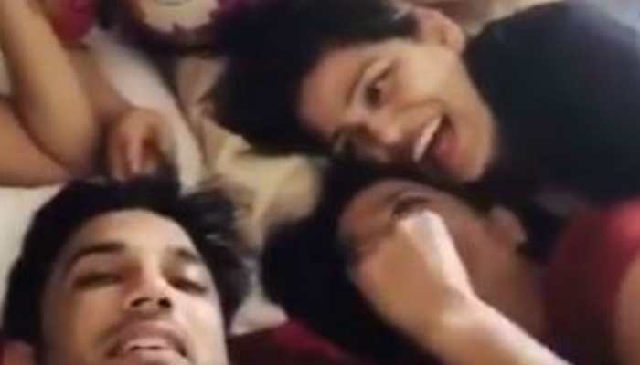 This is Mahendra Singh Dhoni: Sushant Singh Rajput&#039;s sisters celebrate release of &#039;MS Dhoni: The Untold Story&#039; in this viral video