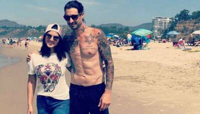 Sunny Leone spends beach time with hubby Daniel Weber