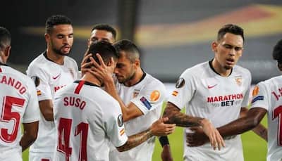 Luuk De Jong sends gritty Sevilla past Manchester United into Europa League final