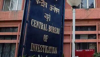 CBI arrests Customs Department appraiser, 3 others; recovers Rs 1 crore cash during searches 