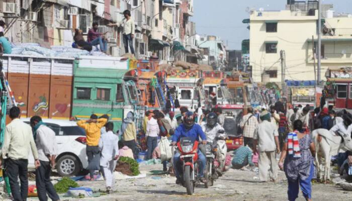 Delhi decides to reopen hotels, weekly markets on trial basis; Gyms to remain closed 