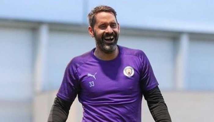 Manchester City re-sign goalkeeper Scott Carson on loan