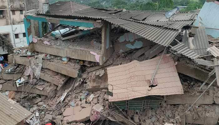 One dead, 7 injured in building collapse in Maharashtra&#039;s Raigad