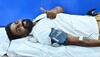 Remo D'Souza donates blood at Lalbaugcha Raja Ganpati Utsav