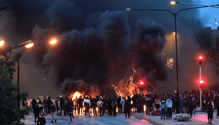 Riots in Sweden after burning of Islamic religious book by far-right activists