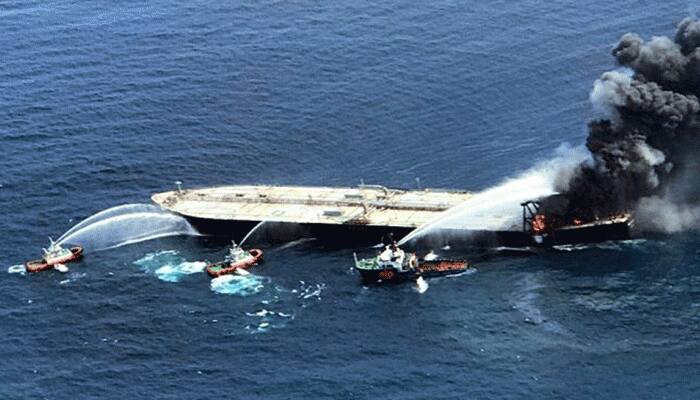 Experts join efforts to salvage burning tanker off Sri Lanka's coast