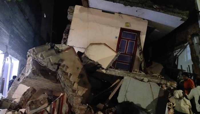 2 rescued, 5 feared trapped as building collapses in Tamil Nadu&#039;s Coimbatore