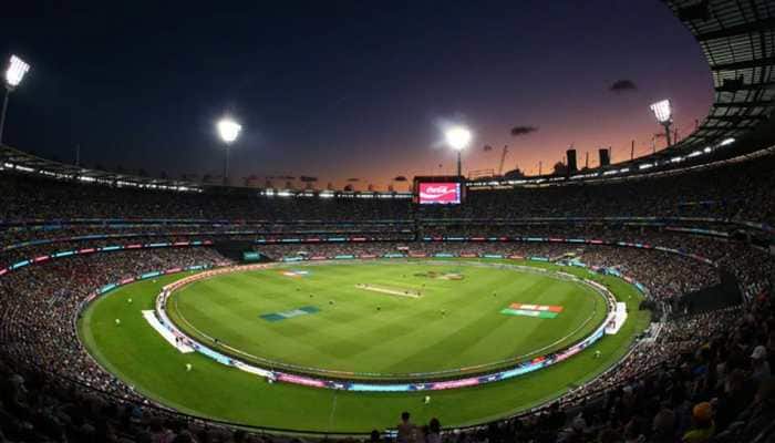 Victorian government working on getting crowd back for Boxing Day Test, Australian Open