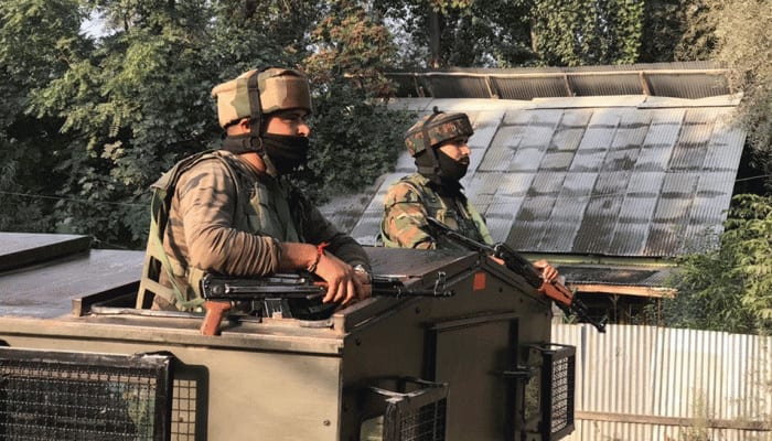 2 Al-Badr terrorists arrested near Ladhoo Crossing in Jammu and Kashmir&#039;s Pulwama; Rs 6 lakh, incriminating materials seized