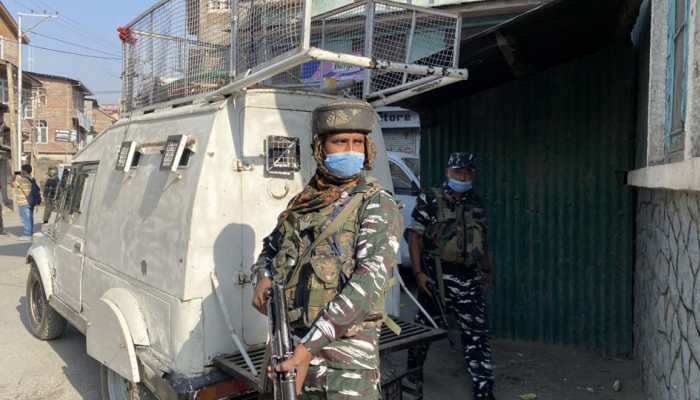 Three terrorists killed, CPRF official injured in encounter in Jammu and Kashmir&#039;s Batmaloo