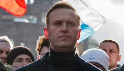 Alexei Navalny team says nerve agent Novichok was found on water bottle in hotel room