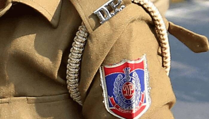 Delhi Police constable hangs himself to death in Delhi's Malviya Nagar, no suicide note found