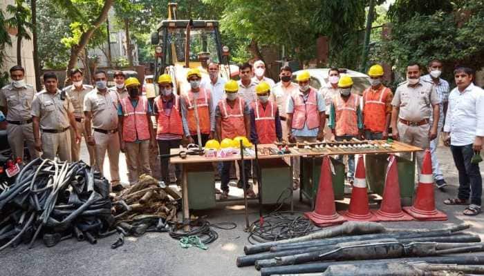 Delhi Police busts gang carrying out daring daylight robbery of underground cables 