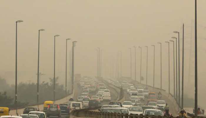 Extreme air pollution in Delhi during winter likely to aggravate COVID-19 situation: Doctors