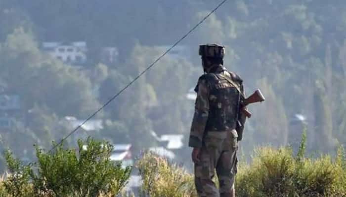 2 soldiers martyred, 4 injured as Pakistan violates ceasefire in Jammu and Kashmir&#039;s Kupwara