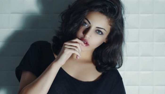 Comparisons with Aishwarya Rai didn&#039;t bother me: Sneha Ullal