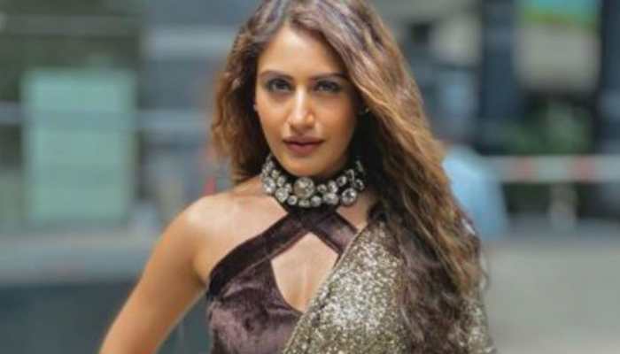 'Naagin 5' star Surbhi Chandna undergoes coronavirus test after co-actor Sharad Malhotra tests positive