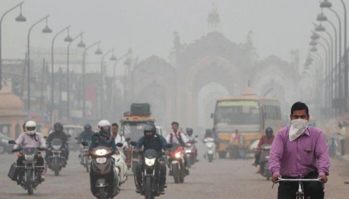 Delhi pollution: AQI remains in &#039;poor&#039; category; change in wind direction likely to improve situation