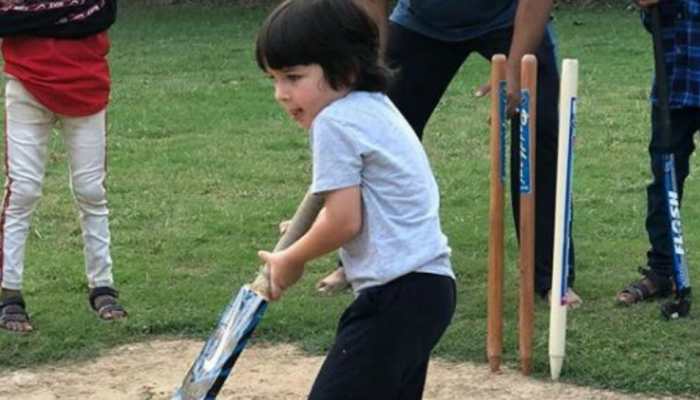 Pic of Taimur playing cricket is the cutest thing on internet today, courtesy Kareena Kapoor Khan