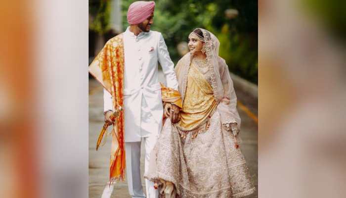 Pics: Niti Taylor gifts something special to husband Parikshit Bawa on second-month wedding anniversary