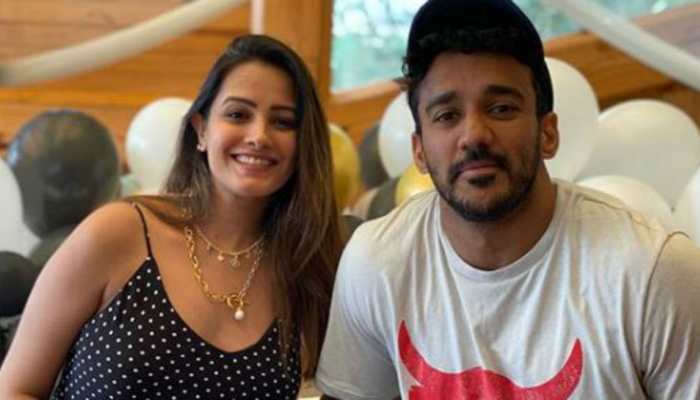 Pics: Anita Hassanandani and Rohit Reddy celebrate wedding anniversary and babymoon