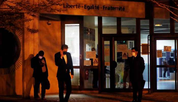 Teacher killed in France for showing class cartoons of Prophet Mohammad, police shoot attacker dead