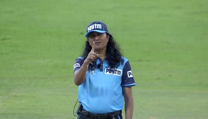 Indian Premier League 2020, SunRisers Hyderabad vs Kolkata Knight Riders: Umpire Paschim Pathak’s long locks catch fans’ eye, Take a look!