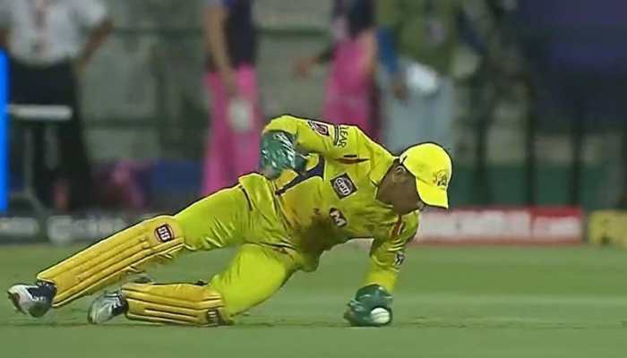 IPL 2020: MS Dhoni takes stunning one-handed catch to dismiss Samson, completes 150 IPL dismissals IPL 2020: MS Dhoni takes stunning one-handed catch to dismiss Samson, completes 150 IPL dismissals