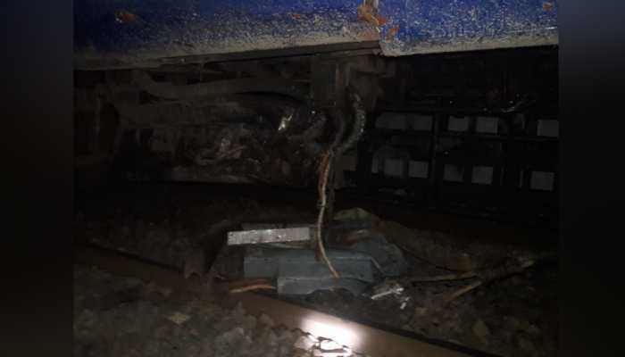 Two coaches of Gorakhpur Kolkata Purvanchal Express train derail near Silaut station in Bihar