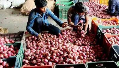 Onion prices jump significantly, to touch new high during Diwali - Check rates here