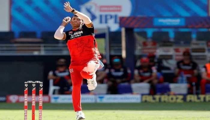 IPL 2020: Royal Challengers Bangalore&#039;s Navdeep Saini doubtful for Mumbai Indians clash after suffering split webbing in bowling hand