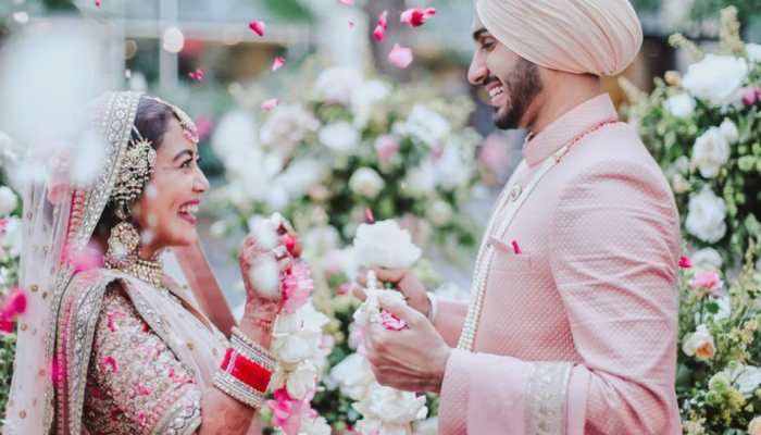 The 'best clicks' from Neha Kakkar and Rohanpreet Singh da vyah - Check out!