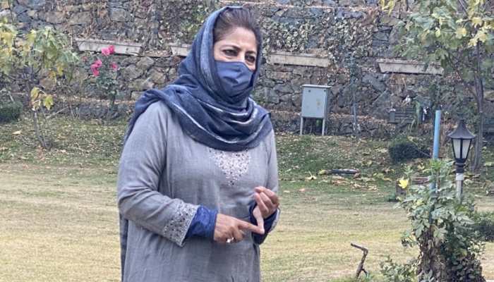 Sarfaroshi ki tamanna ab hamare dil mein hai...: Mehbooba Mufti slams Centre over land law in Jammu and Kashmir