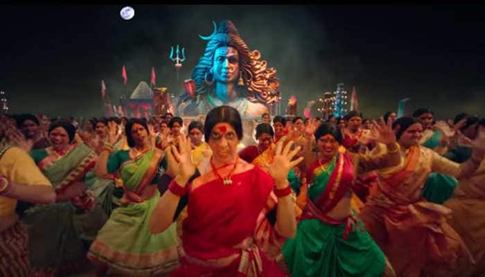 Akshay Kumar looks electrifying and fierce in &#039;Bam Bholle&#039; song from &#039;Laxmii&#039; - Watch