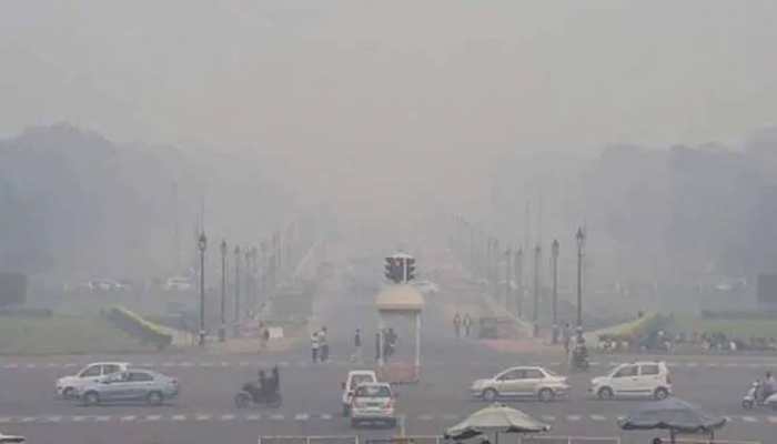 Delhi&#039;s air quality remains in &#039;very poor&#039; category, AQI recorded at 302 