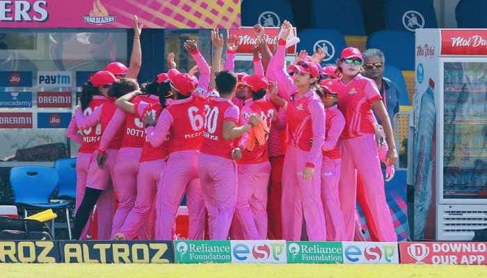 Women's T20 Challenge: Supernovas beat Trailblazers by 2 runs; both qualify for final