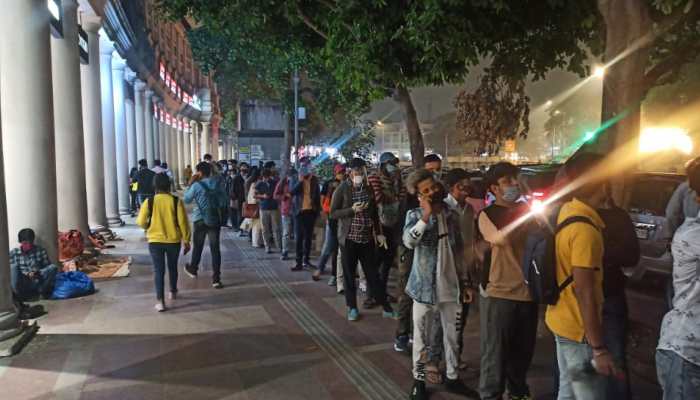 Delhi's Rajiv Chowk metro station witnesses long queues amid spike in COVID-19 cases