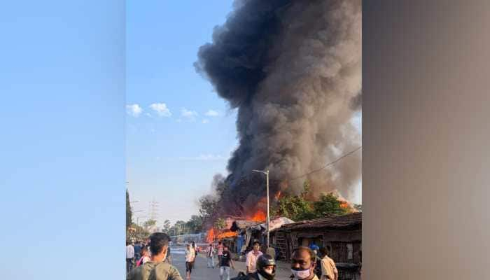 Massive fire breaks out in Kolkata&#039;s Topsia area, over 50 shanties gutted