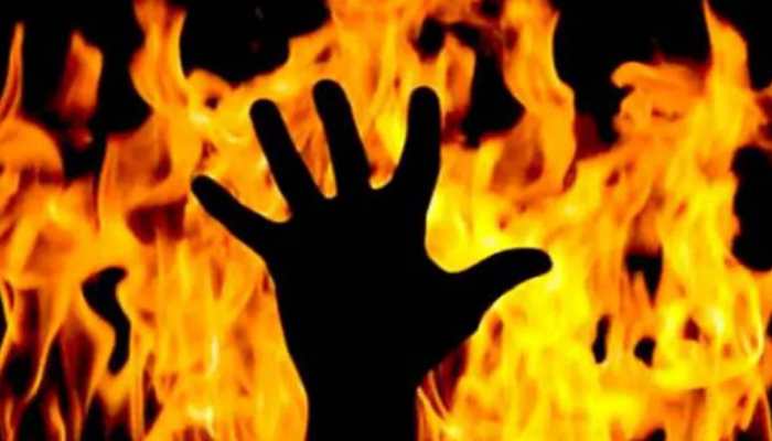 Delhi man attempts self-immolation after service centre denies replacement of faulty handset