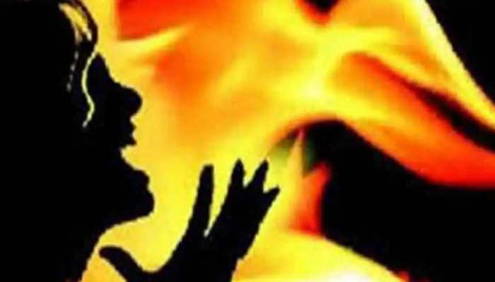 Rape victim set afire by kin of accused in Uttar Pradesh&#039;s Bulandshahr dies during treatment in Delhi