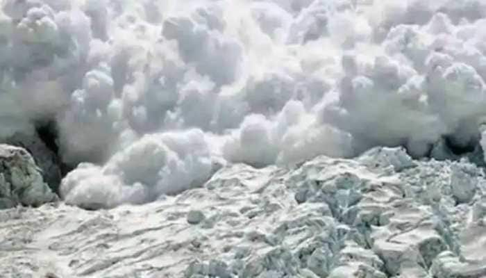 One jawan killed as avalanche hits Army post in Kashmir&#039;s Tangdhar