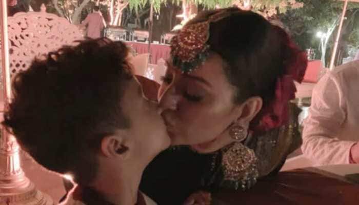 Kangana Ranaut is all love for nephew who doesn&#039;t want her to leave 